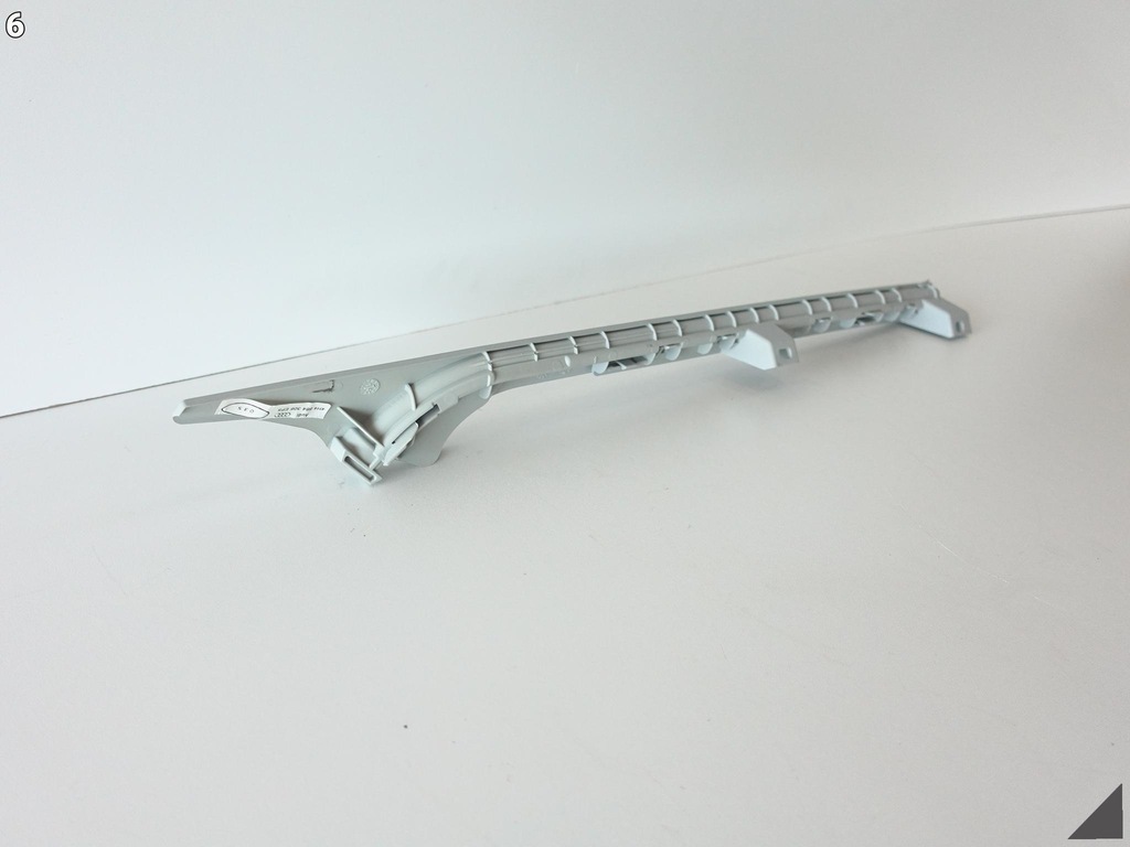 фото №7, Audi a8 s8 4h0 4h4 d4 lift 09-17 напрямна шторка права задня седан long