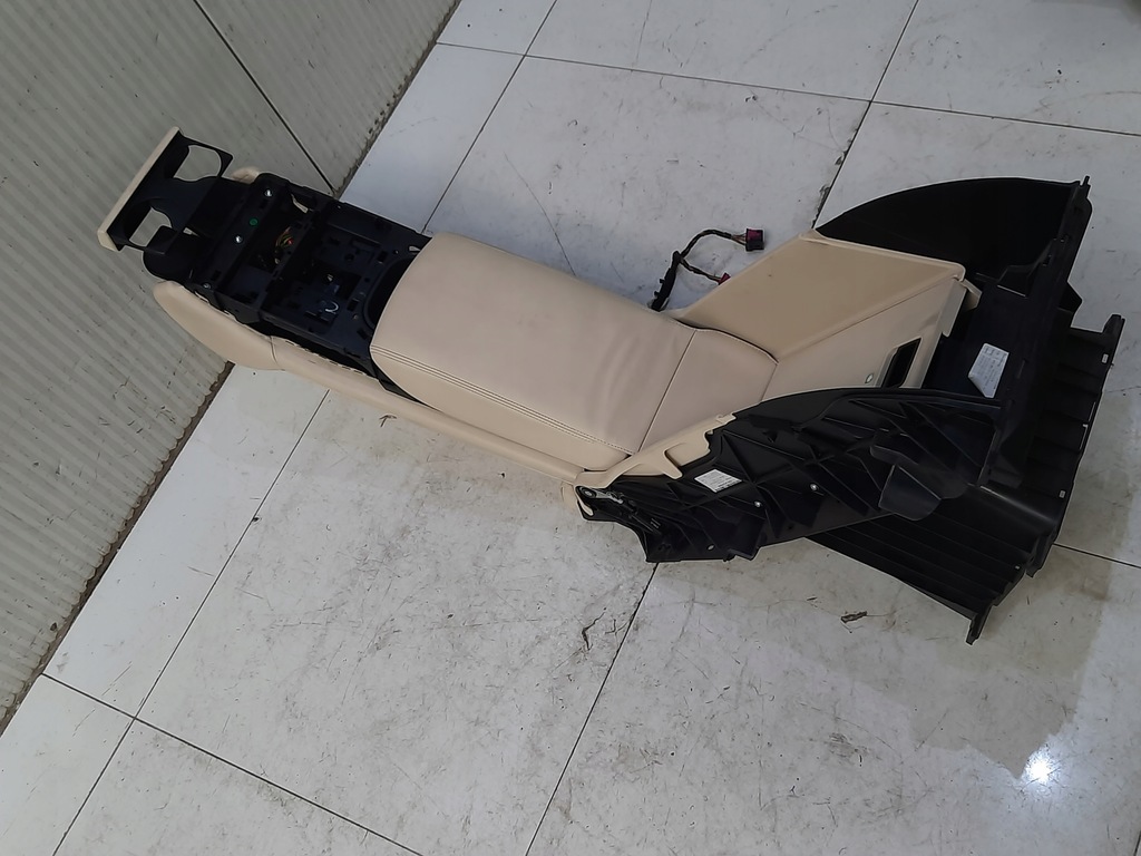 фото №5, Audi a8 s8 d4 подлокотник задняя задний кожа