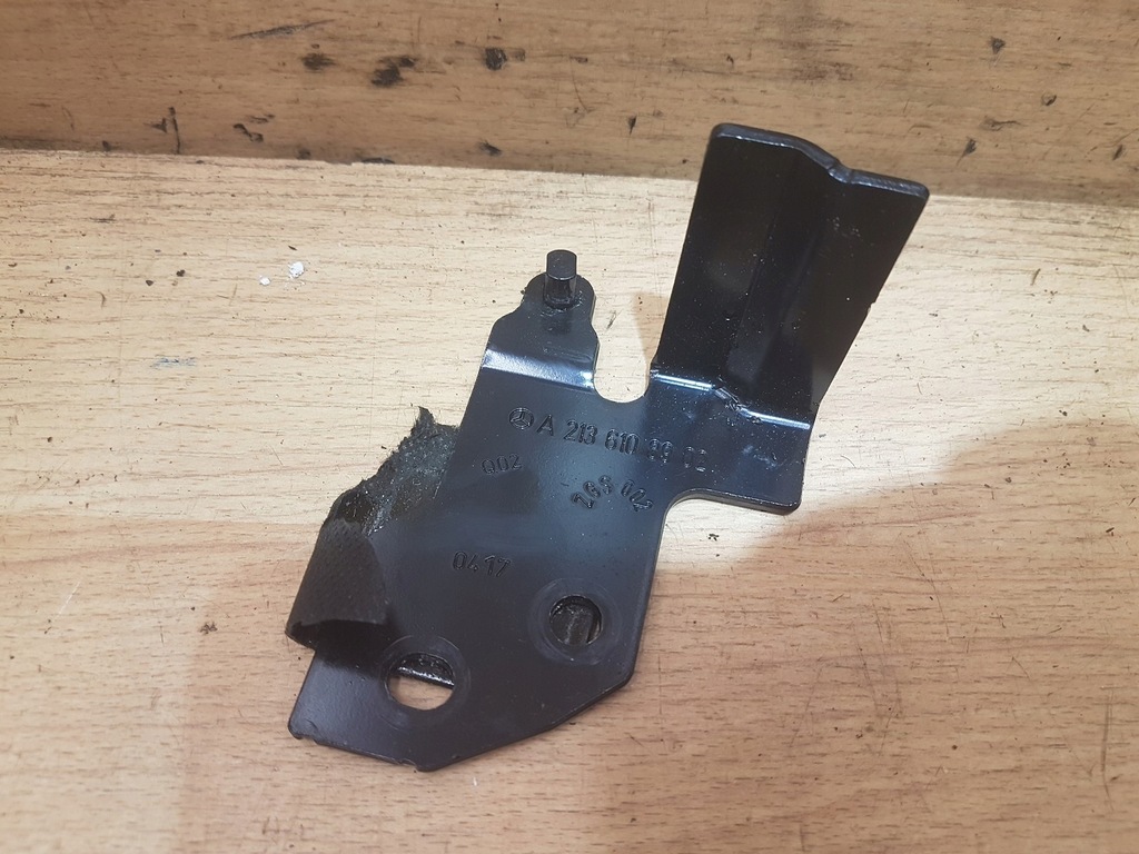 фото №1, Кронштейн кронштейн mercedes w213