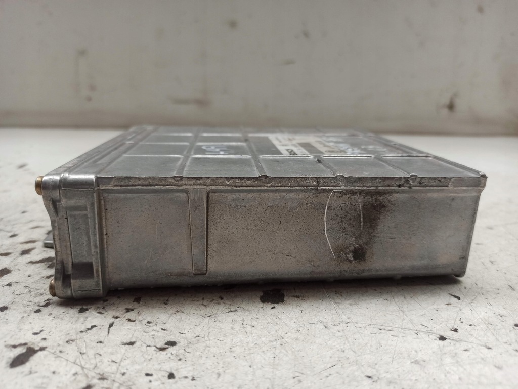 фото №8, Vw passat b5 1.6 b бортовой компьютер блок управления 8d0907558 0261204501/502