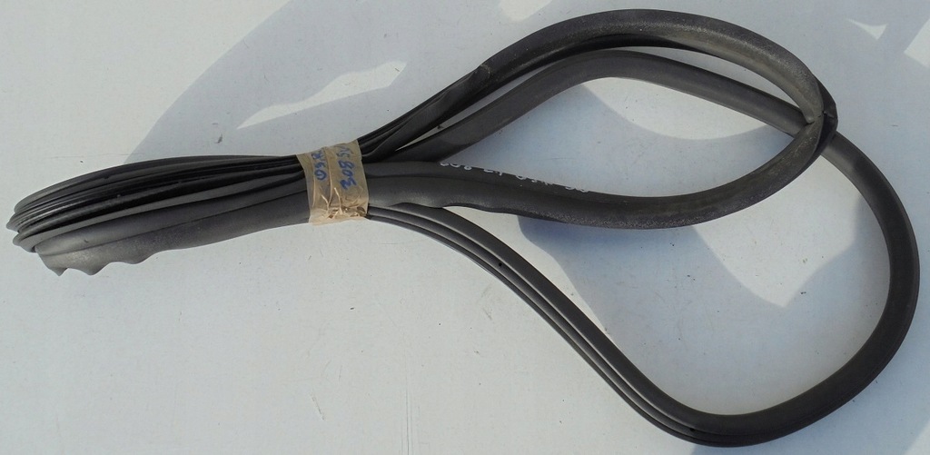 фото №1, Peugeot 308 i sw 09 r прокладка дверь левая задняя