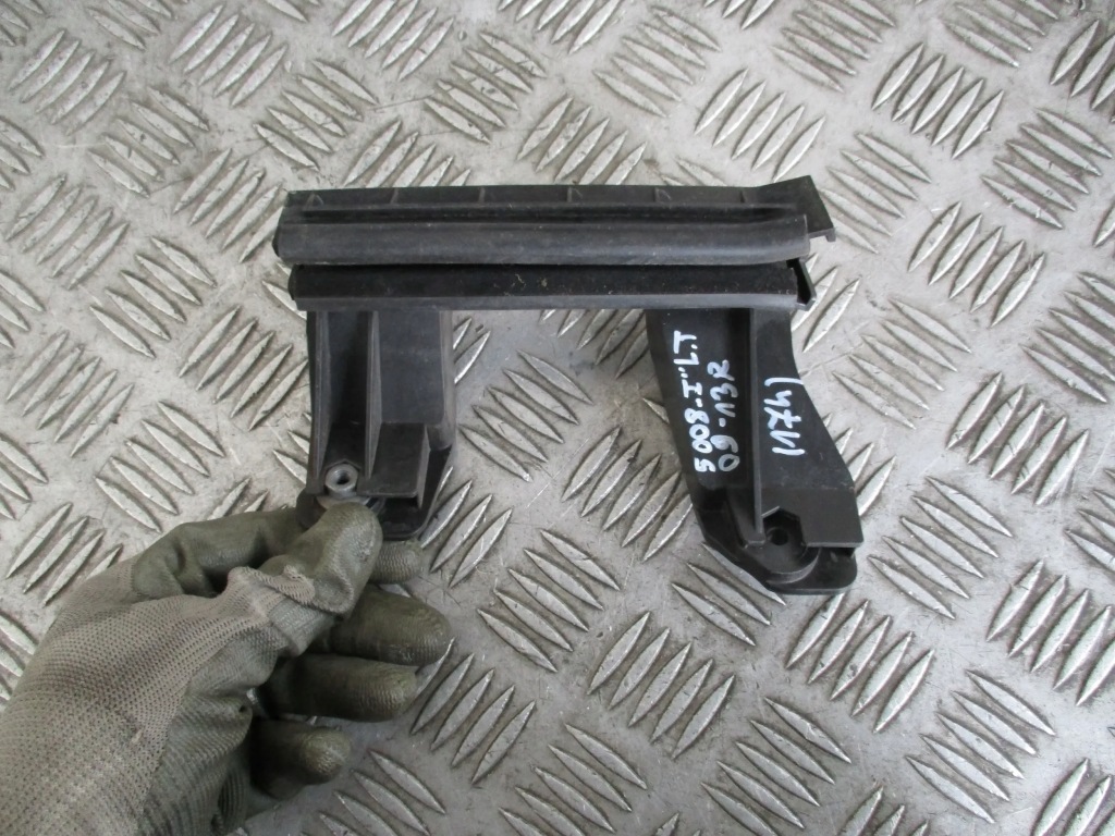 фото №6, Направляющая стекло задняя 9682809780 peugeot 5008 i 1.6 vti 09-13 r.