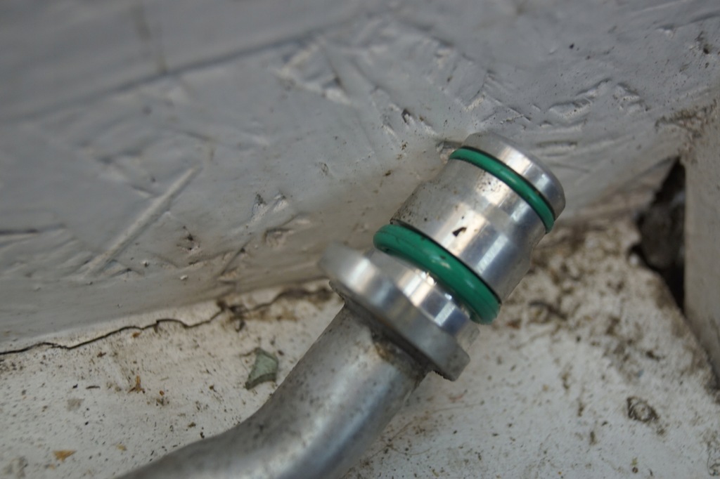 фото №9, Трубка кондиционера aston martin db11 jy53-6b747-aa