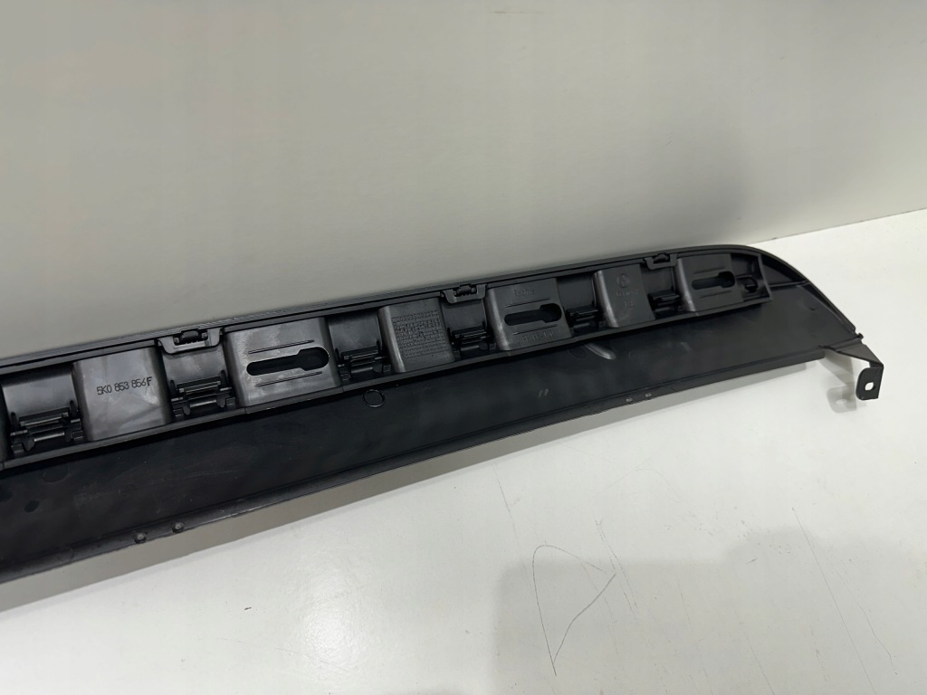 Правая накладка  порог порог vw volkswagen golf 6 vi gti hb 5d 5k0853856f новая Цена