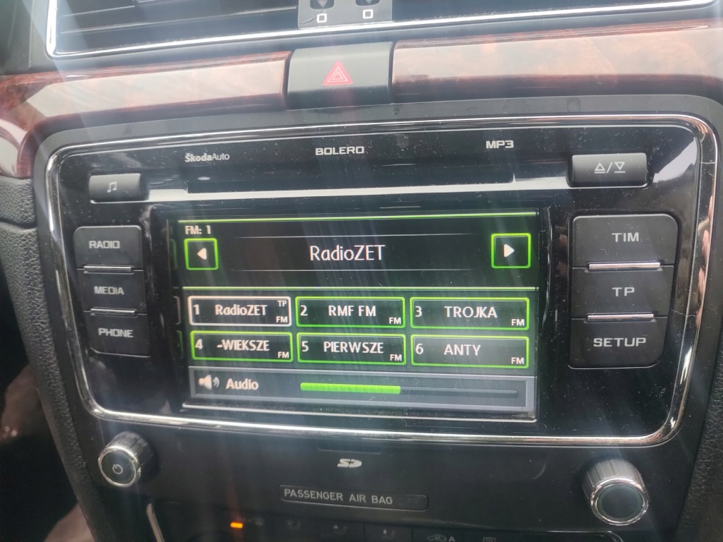 фото №1, Skoda superb ii радіо заводський cd навігація bolero 3t0035156c