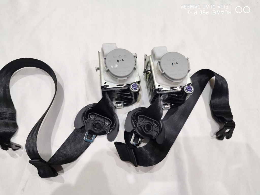 фото №1, Vw caddy 2k7 новый model задние ремни