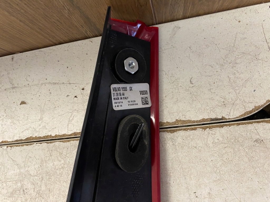 фото №13, Volvo v40 лампа левый задняя 31395844