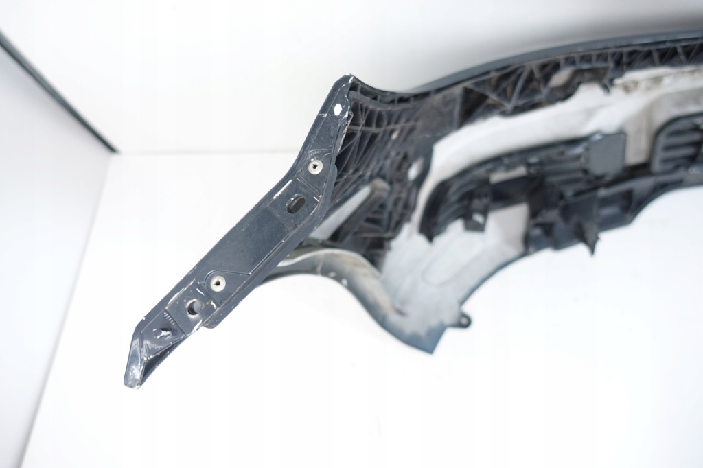 Бампер перед передний mercedes c w204 07-10 Цена