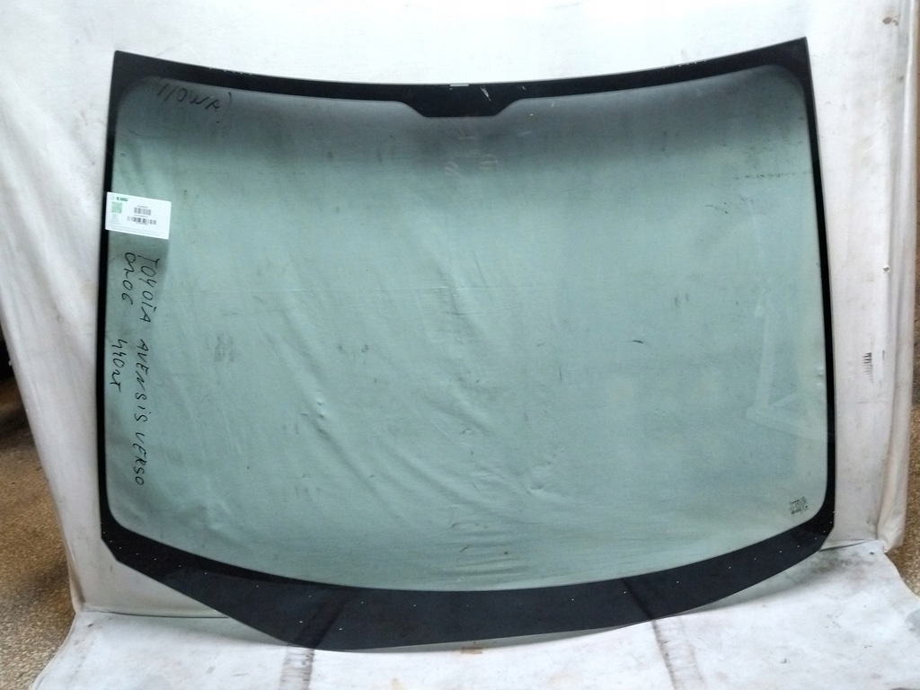 фото №1, Скло передня toyota avensis verso 2001-2006