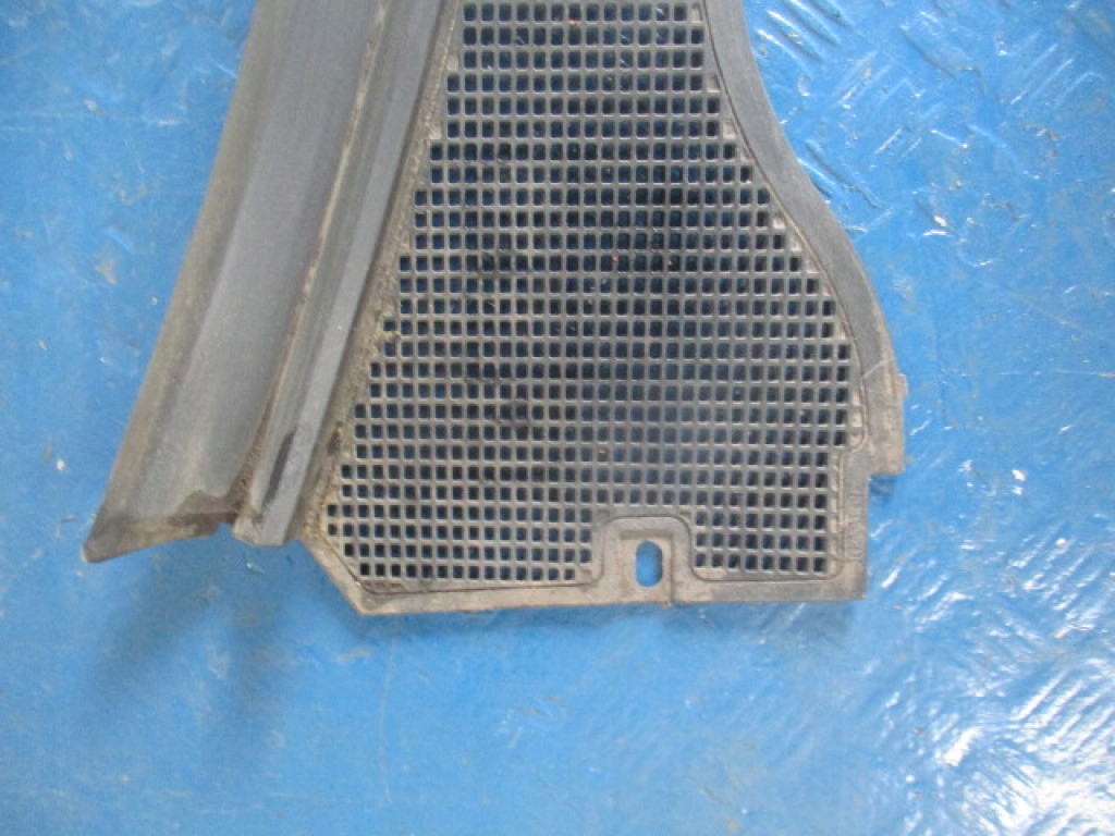 фото №5, Renault clio iii жабо пластиковый чёрные 8200290131