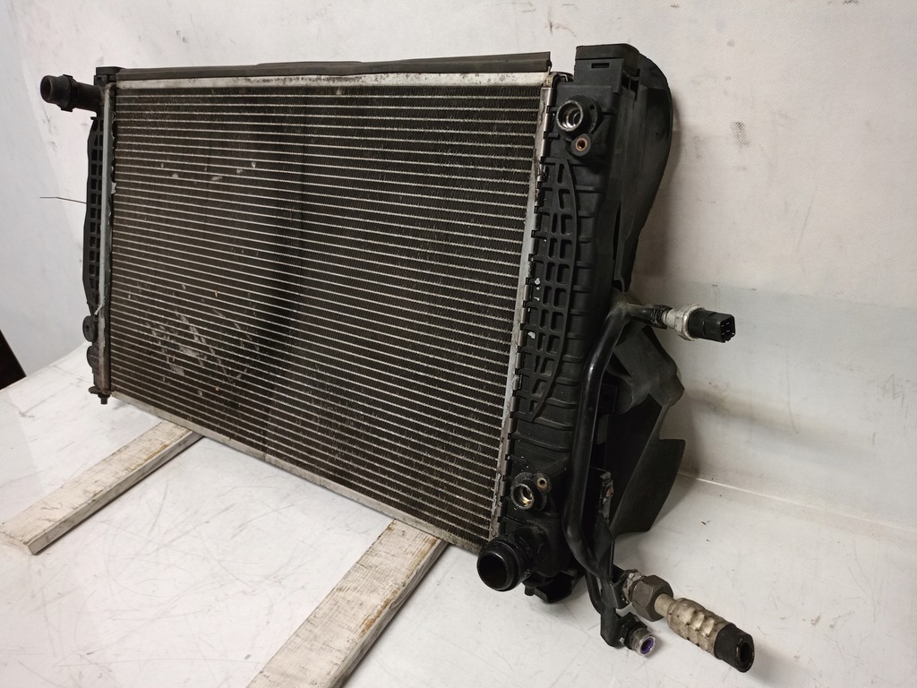 фото №6, Комплект радіатор радіатор 2.4 оригінальний номер audi a6 c5 sedan