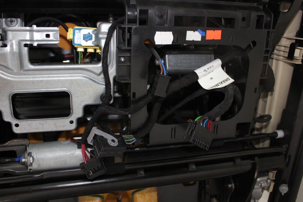 фото №15, Mercedes s klasa w221 сидіння лівий przed liftem 8l54 шкіра підігріваємий