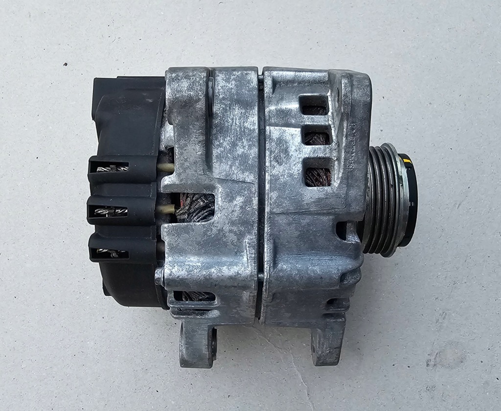 Mercedes c w205 e w213 c63 e63 amg генератор в Украине