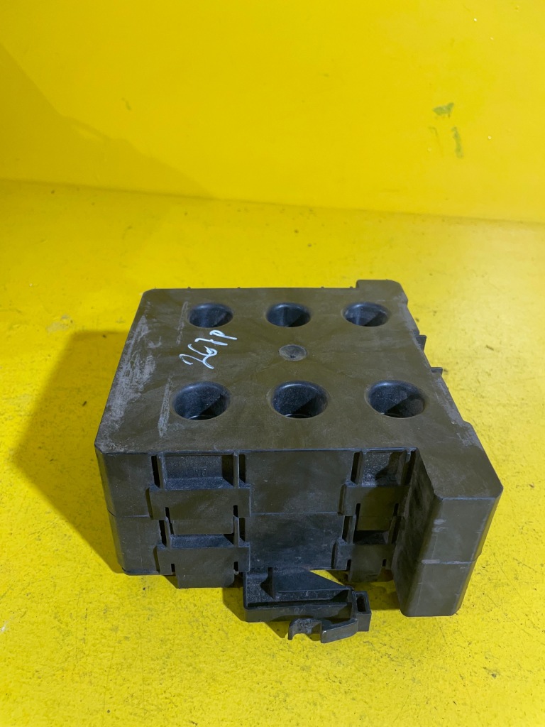 Opel meriva b - усилитель аккумулятор 13312810 Недорого