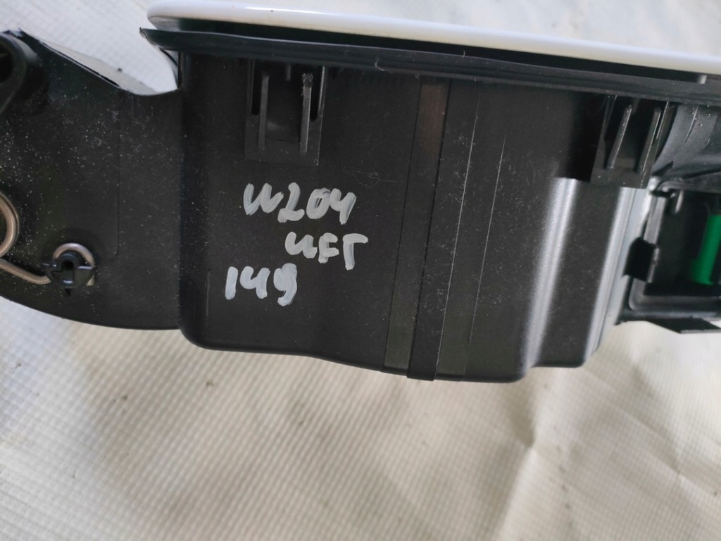 Mercedes w204 lift kombi крышка топлива polarweiss Недорого