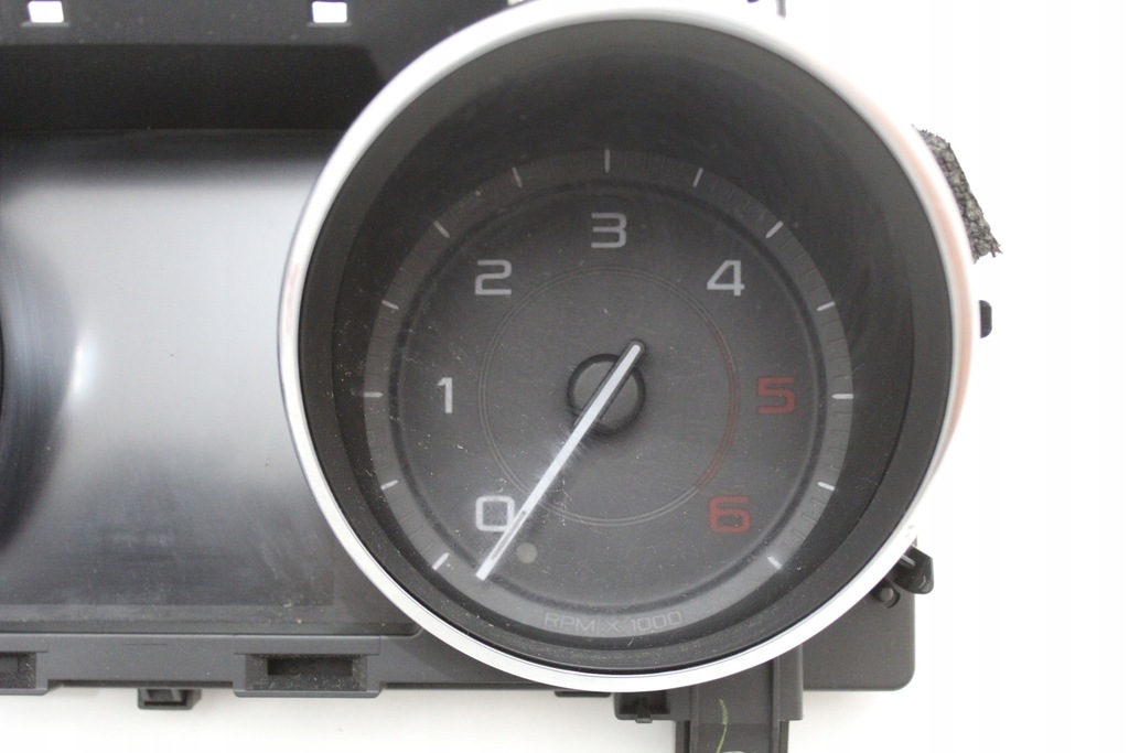 фото №13, Счетчик приборы jaguar xe 2.0 d 204dtd механическая коробка передач anglik gx7310849bf