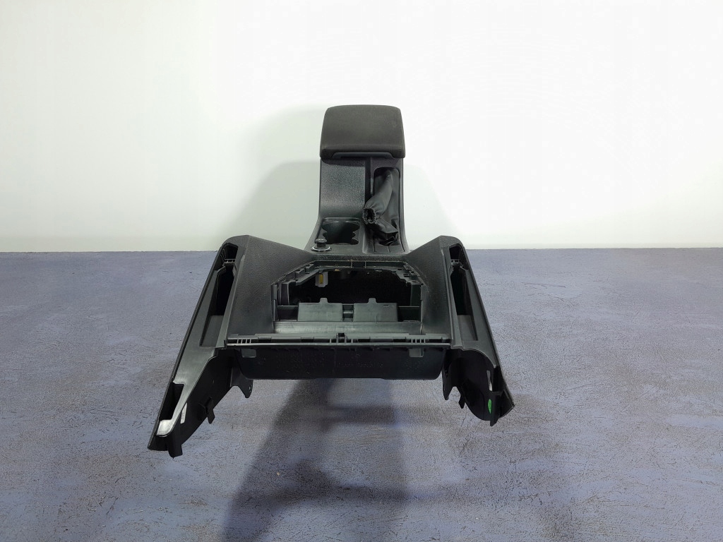 фото №5, Skoda octavia iii lift туннель средний подлокотник 5e1863243d