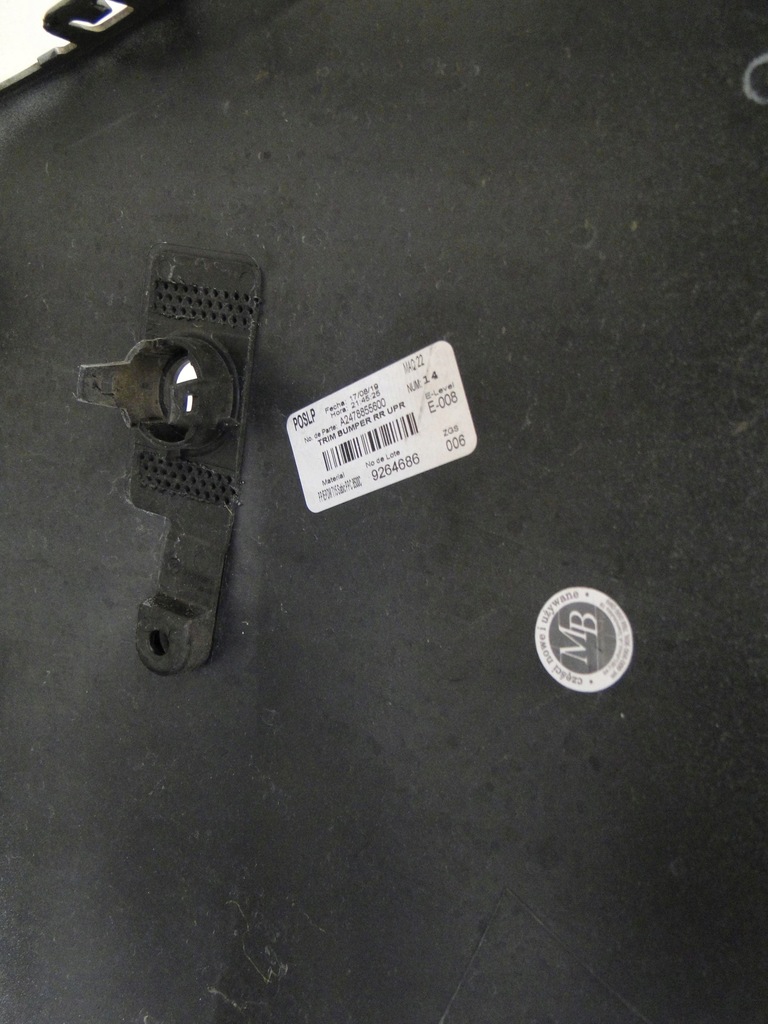 фото №8, Mercedes бампер задній glb 247 x247 a2478855600 pts amg ніч package