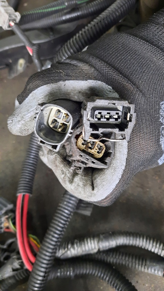 фото №10, Электропроводка жгут двигателя volvo s60 2.4 d5