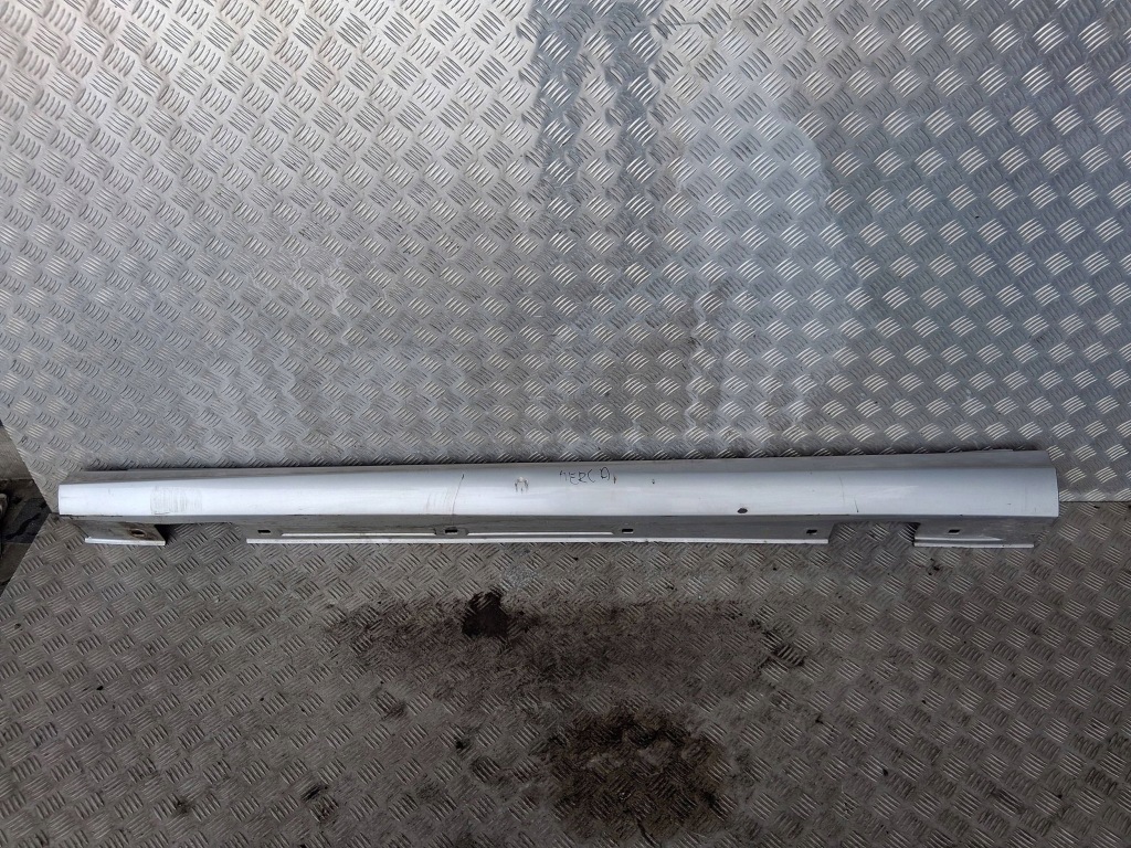 фото №1, Молдинг поріг ліва поріг накладка mercedes w176 a2466901340