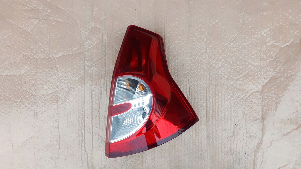 фото №1, Dacia sandero i лампа правый задняя состояние bdb