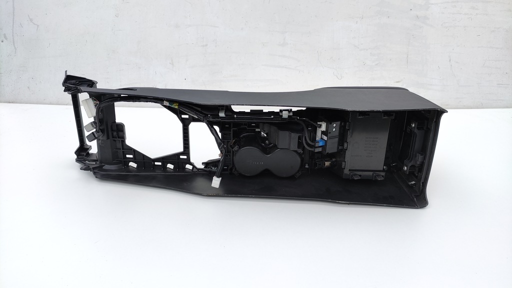 фото №7, Infiniti q50 бардачок туннель подлокотник средний el10