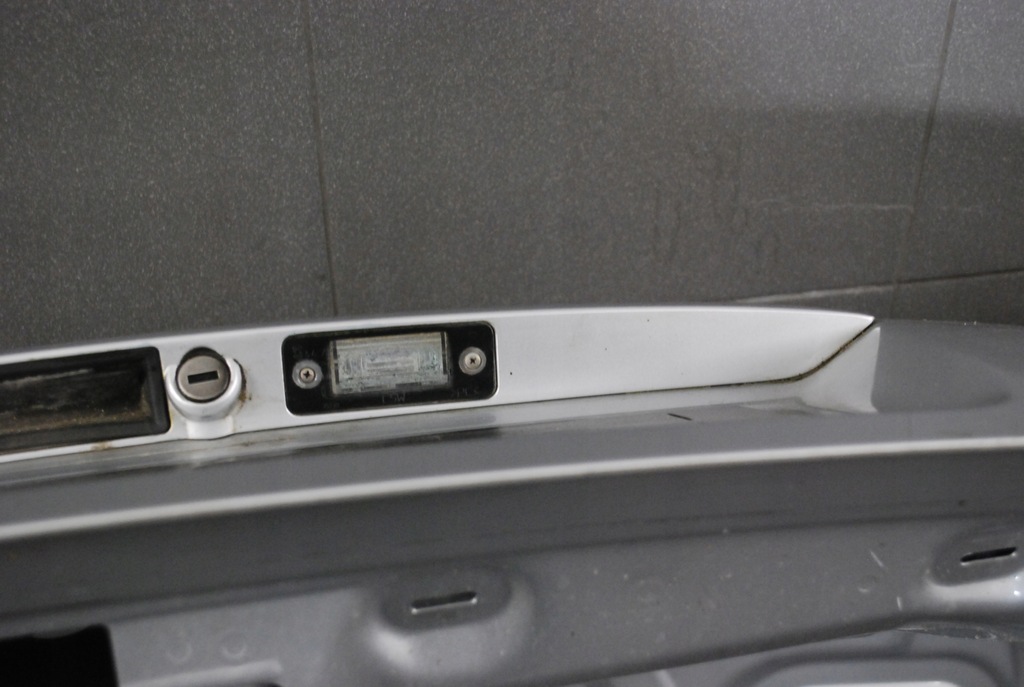 фото №10, Кришка багажника багажника audi a8 d3 ly7w без оснащення