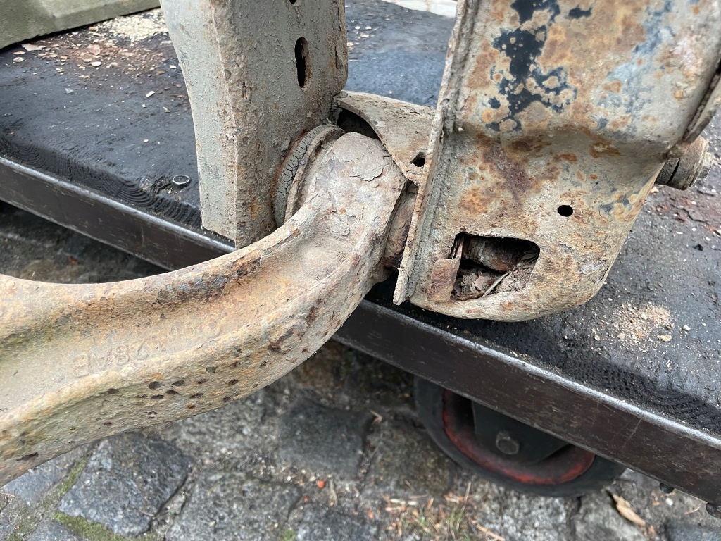 фото №5, Jeep grand cherokee wh wk - подрамник подрамник балка подрамник перед