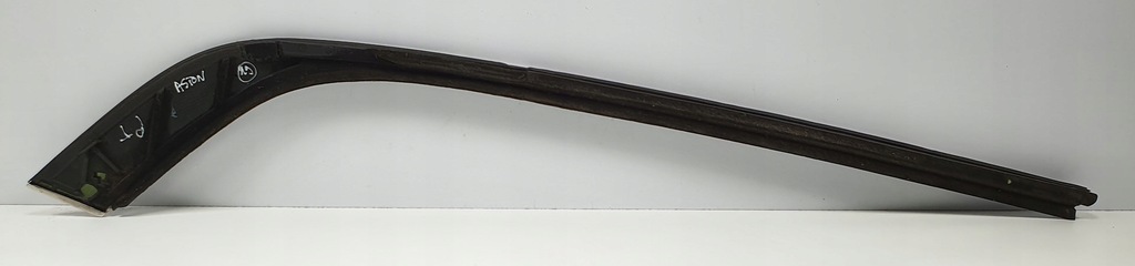 фото №5, Молдинг защита дверь правый задняя aston martin rapide