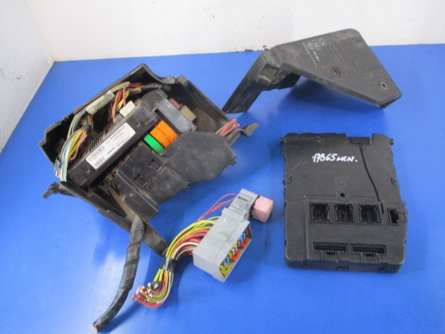 фото №1, Renault scenic ii коробка модуль uch 8200525384