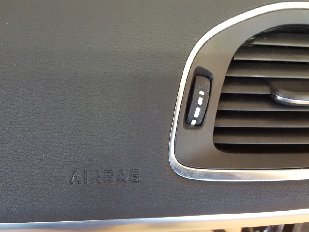 фото №9, Консоль приборная панель приборная панель volvo s 60 2 подушка безопасности 2 ремни