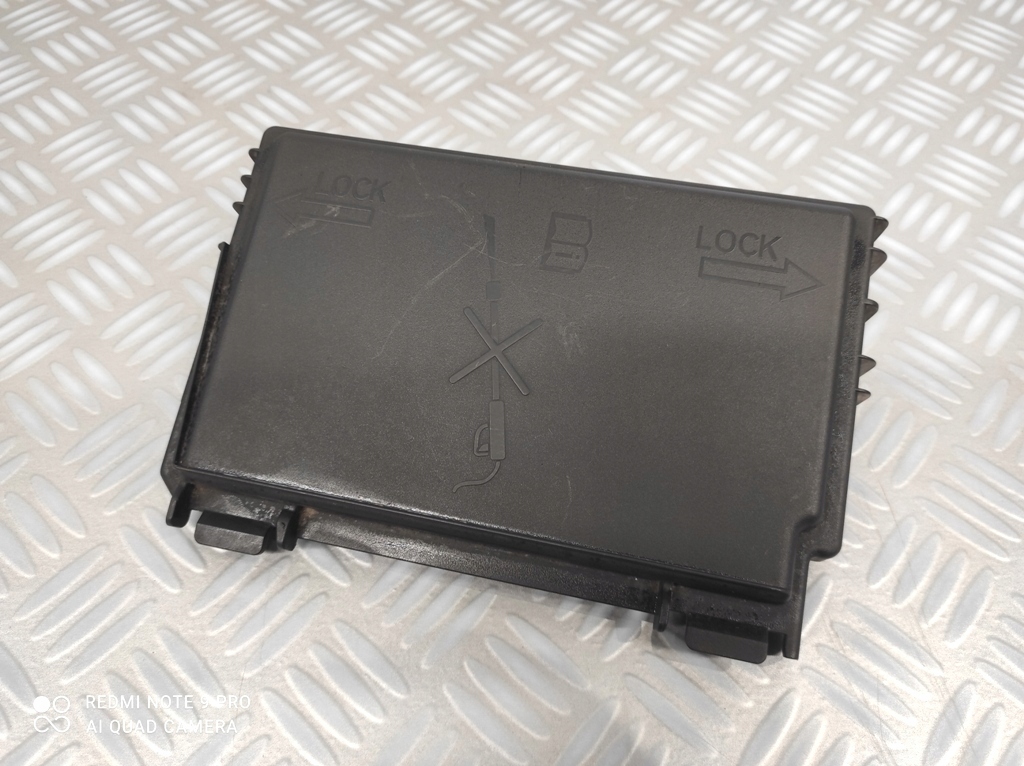 фото №1, Крышка коробка предохранителей opel meriva b