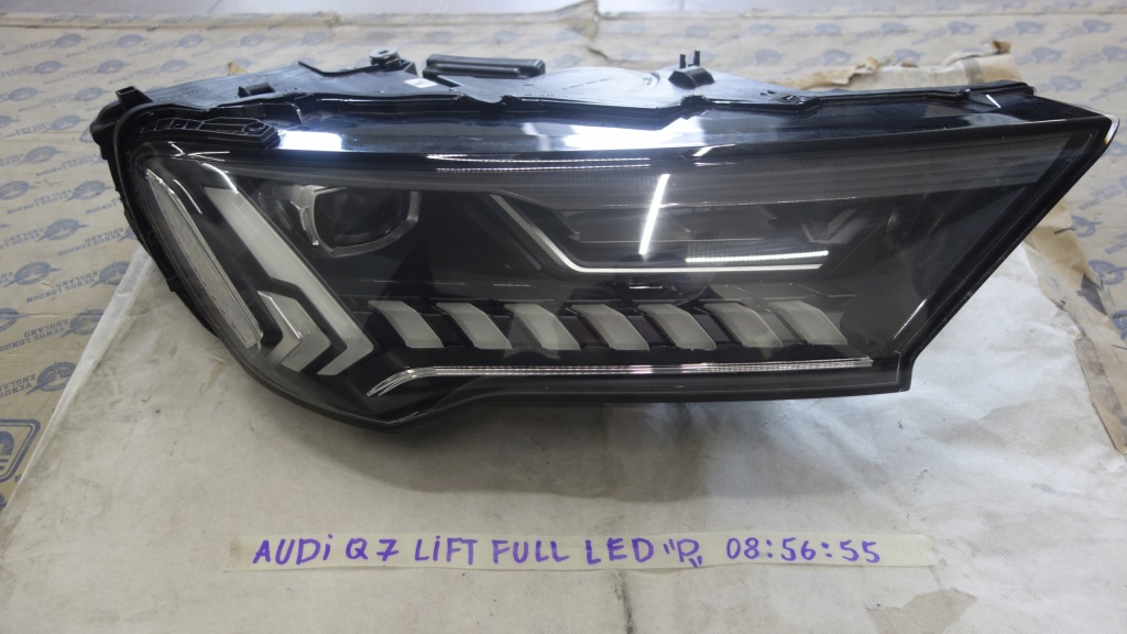 Купить Audi q7 2 рестайлинг  2019- full led matrix 4m0941040c правый  фара передняя