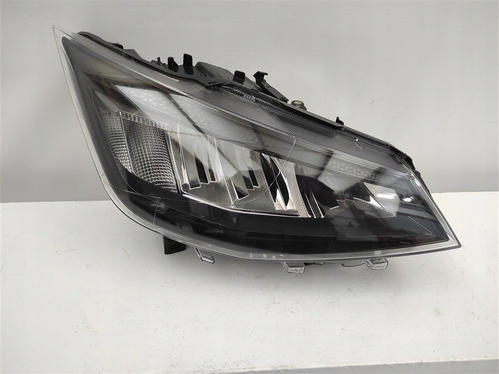 фото №1, Лампа права перед seat ibiza 6f full led lift