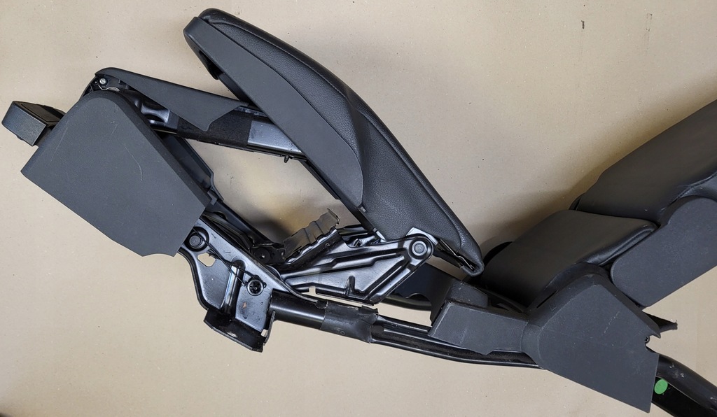 фото №10, Подлокотник сиденье задний кожа кронштейн na кружки opel signum vectra c оригинальный номер eu