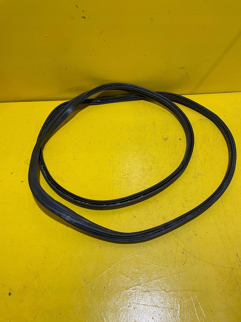 фото №7, Seat ibiza iv - прокладка кришки багажника