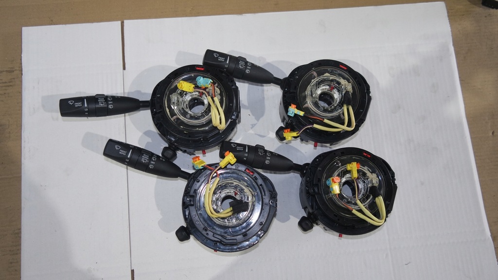 фото №1, Перемикач комбінований перемикачі maserati 670151227