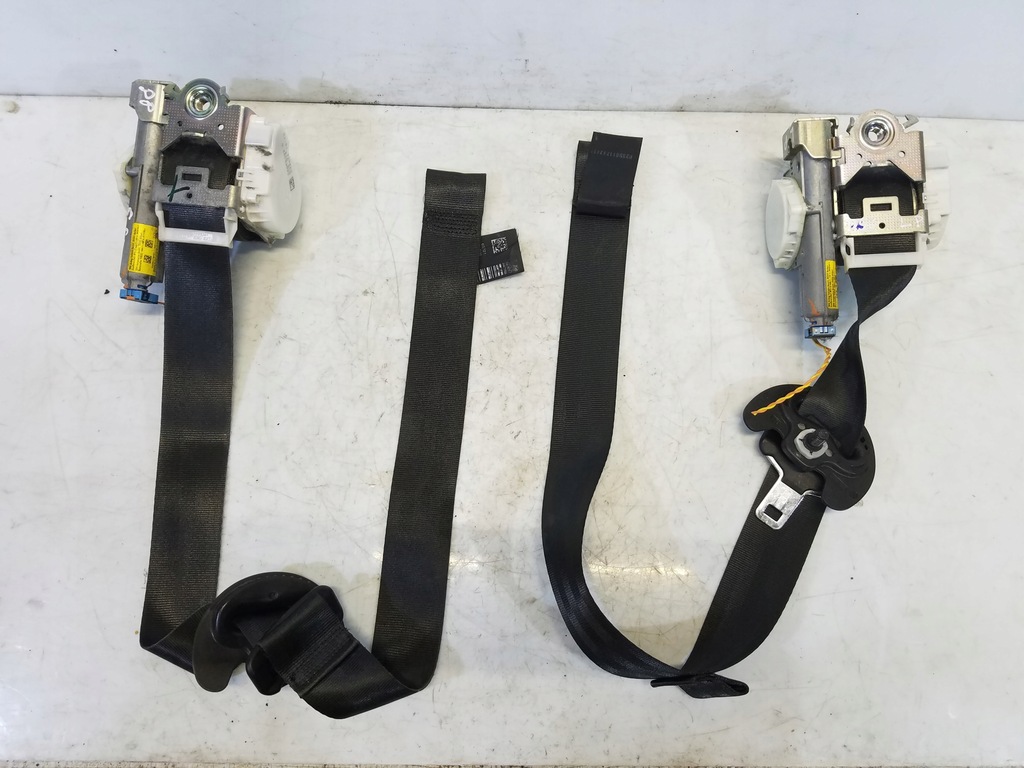 фото №1, Натягувач pas безпеки перед правий citroen ds3