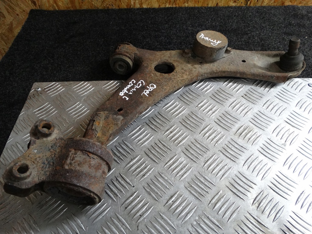 фото №1, Важіль правий opel corsa c combo