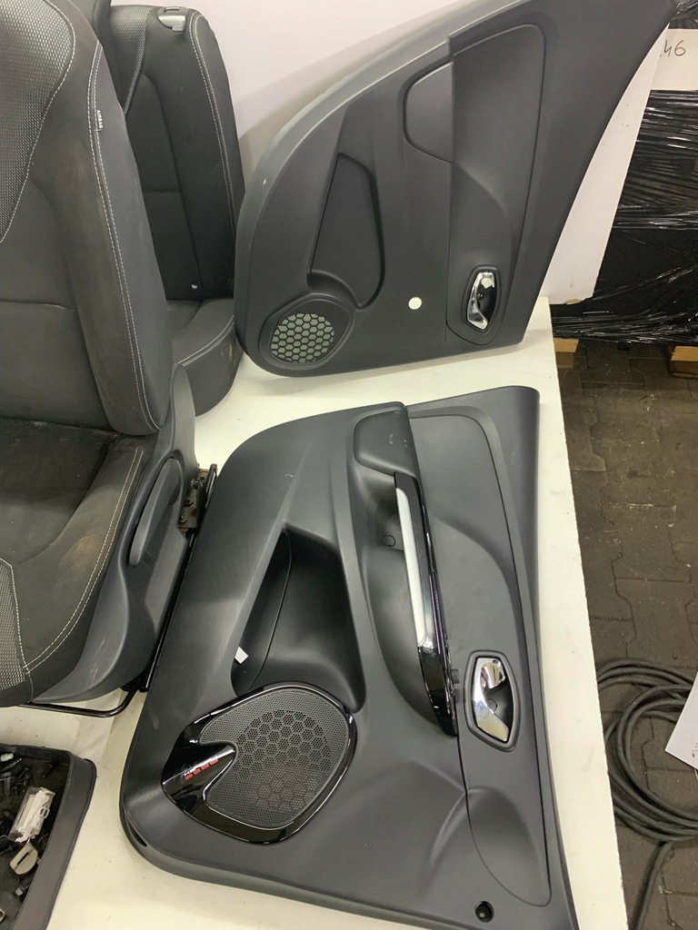 фото №9, Сиденья заднее сиденье обшивка переходник комплект renault clio iv hb 12-16 euro