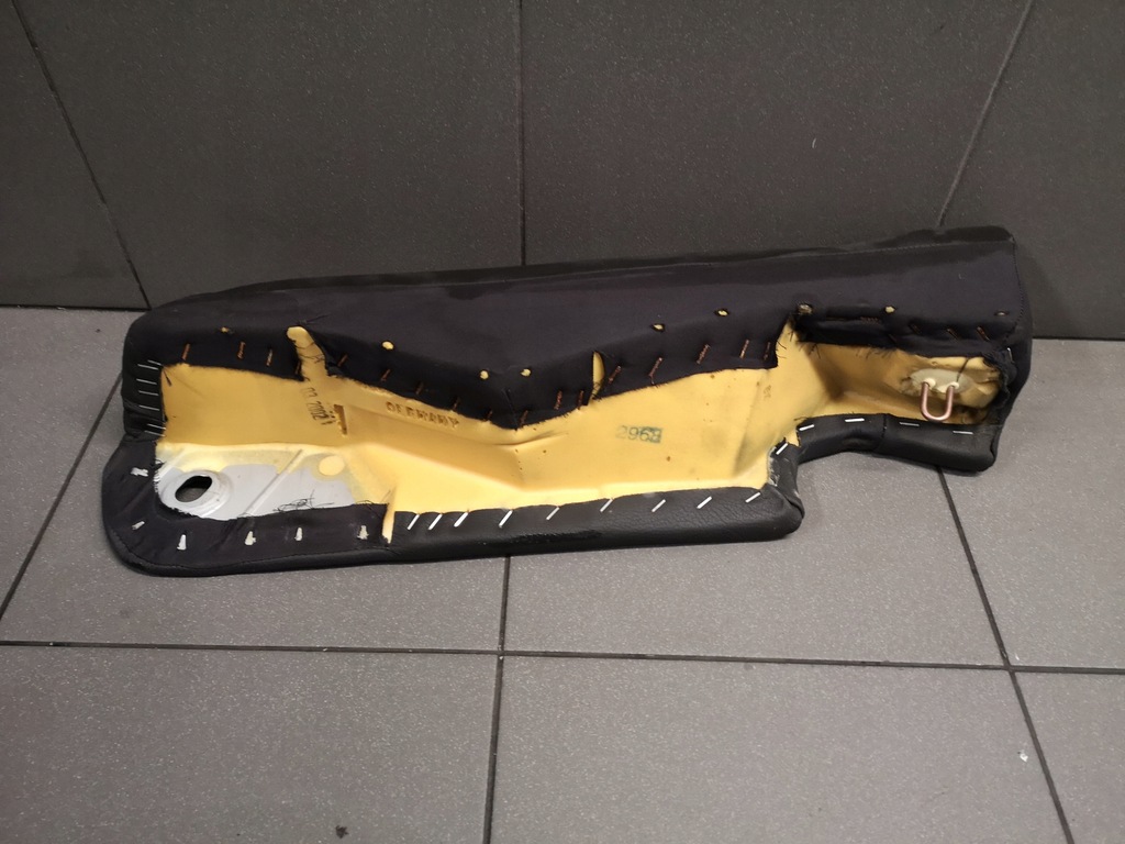 фото №8, Обшивка сиденье правый задняя кожа audi a6 c5 avant