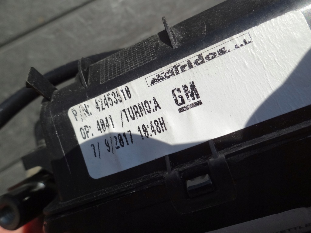 фото №4, Opel mokka x 2017 ручка крышки багажника оригинал