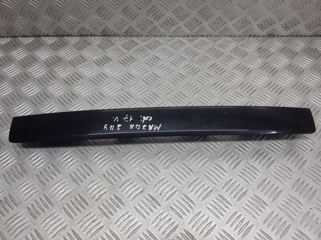Купити Накладка кришки mazda 2 dy 3m71-a43404-bf 17v
