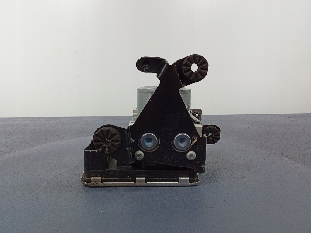 фото №4, Volvo v90 s90 ii 2.0 d4 насос abs 31680101