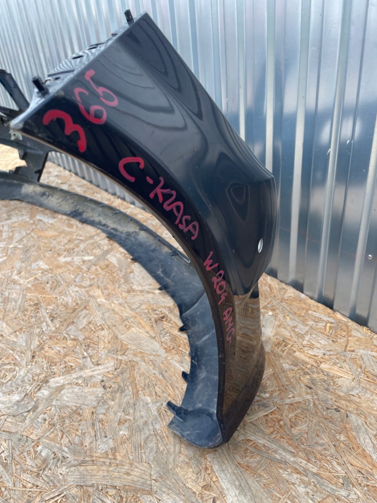 Бампер передний перед mercedes c klasa w204 рестайлинг  amg Цена