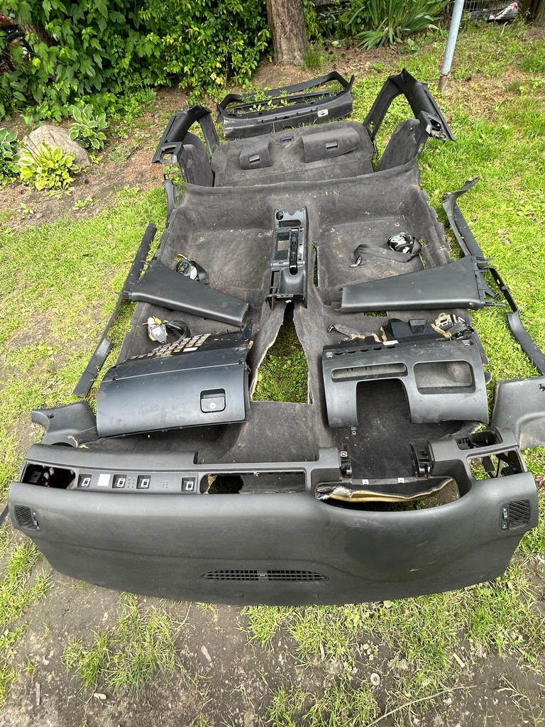 фото №1, Салон середина чёрный audi a6 c5 kombi