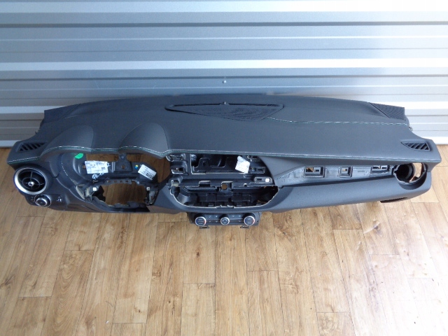 фото №1, Alfa romeo stelvio qv панель приладів консоль шкіра org.