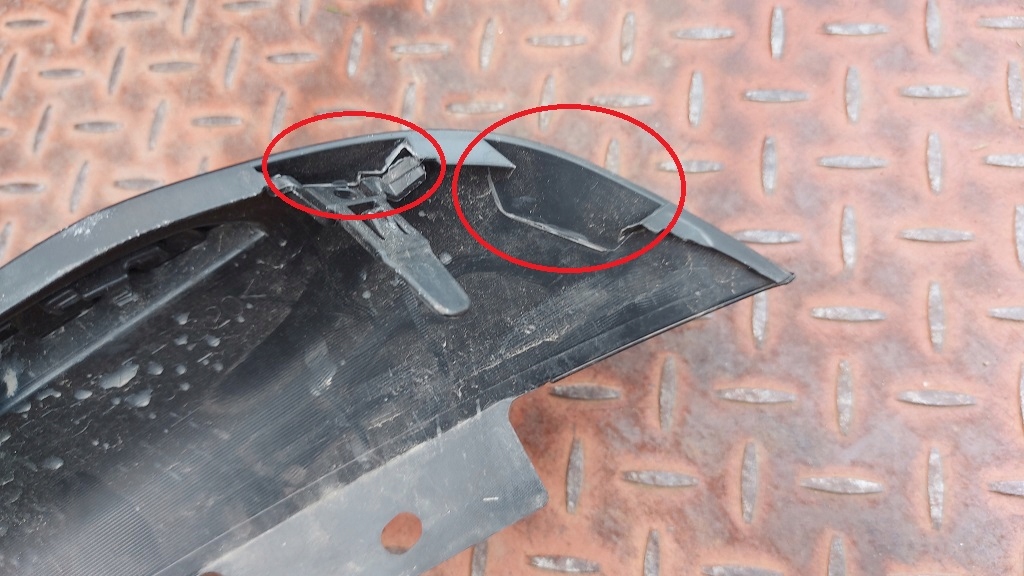 фото №13, Спойлер накладка бампера задняя toyota auris ii hb