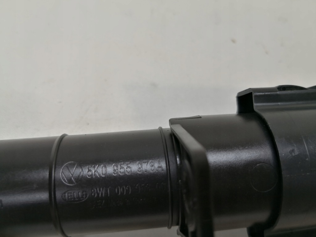 фото №5, Помпа омыватель vw golf vi 6 5k0 правая