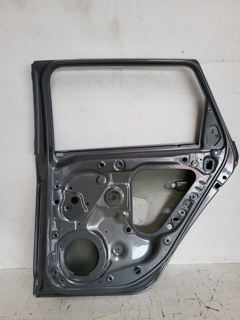 фото №8, Двері праве задня задні seta leon iii kombi 5f9 12-